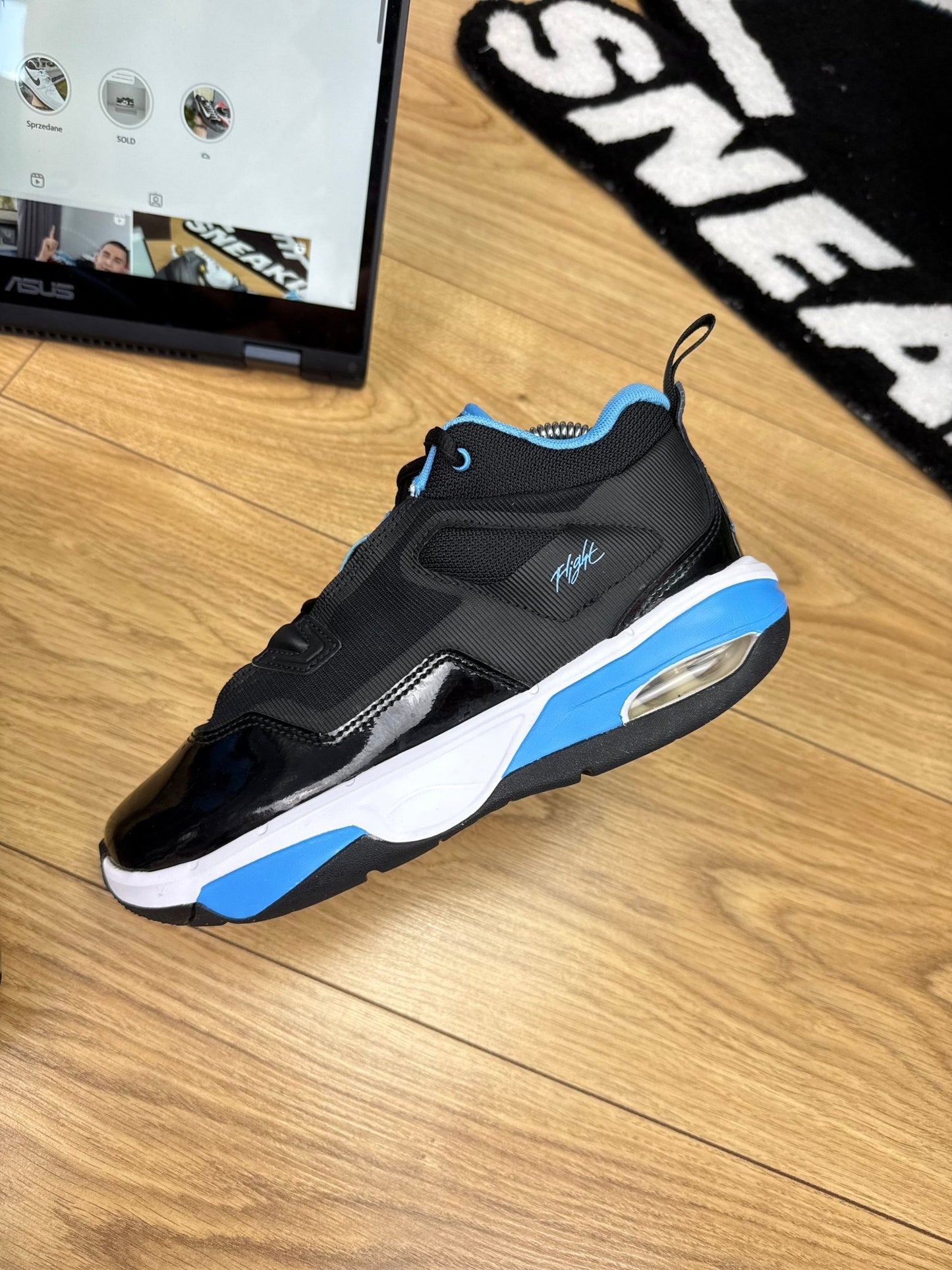 Nike Air Jordan Stay Loyal 3 (38.5)