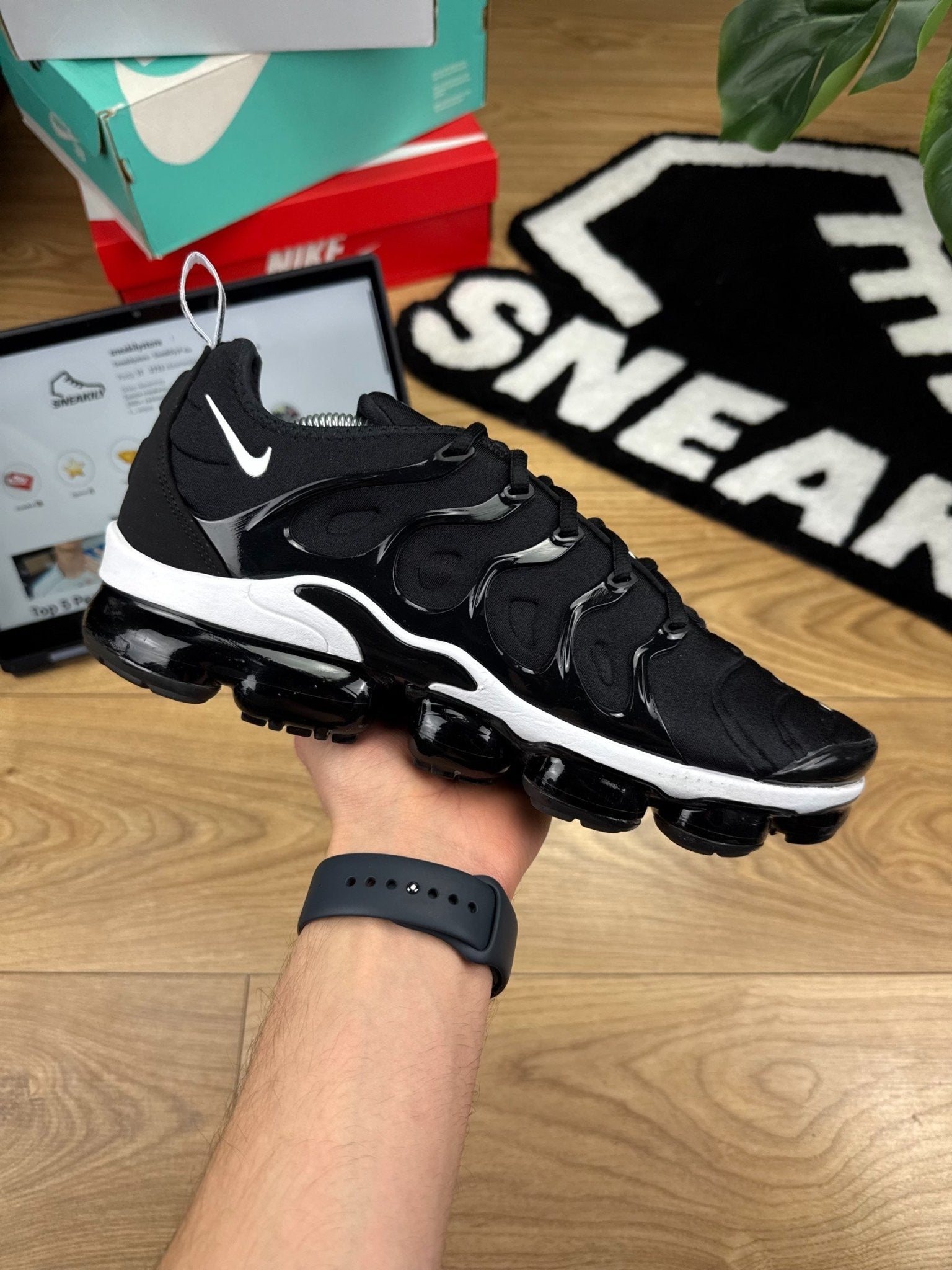 Nike Air Vapormax Plus (45) - sneakilystore