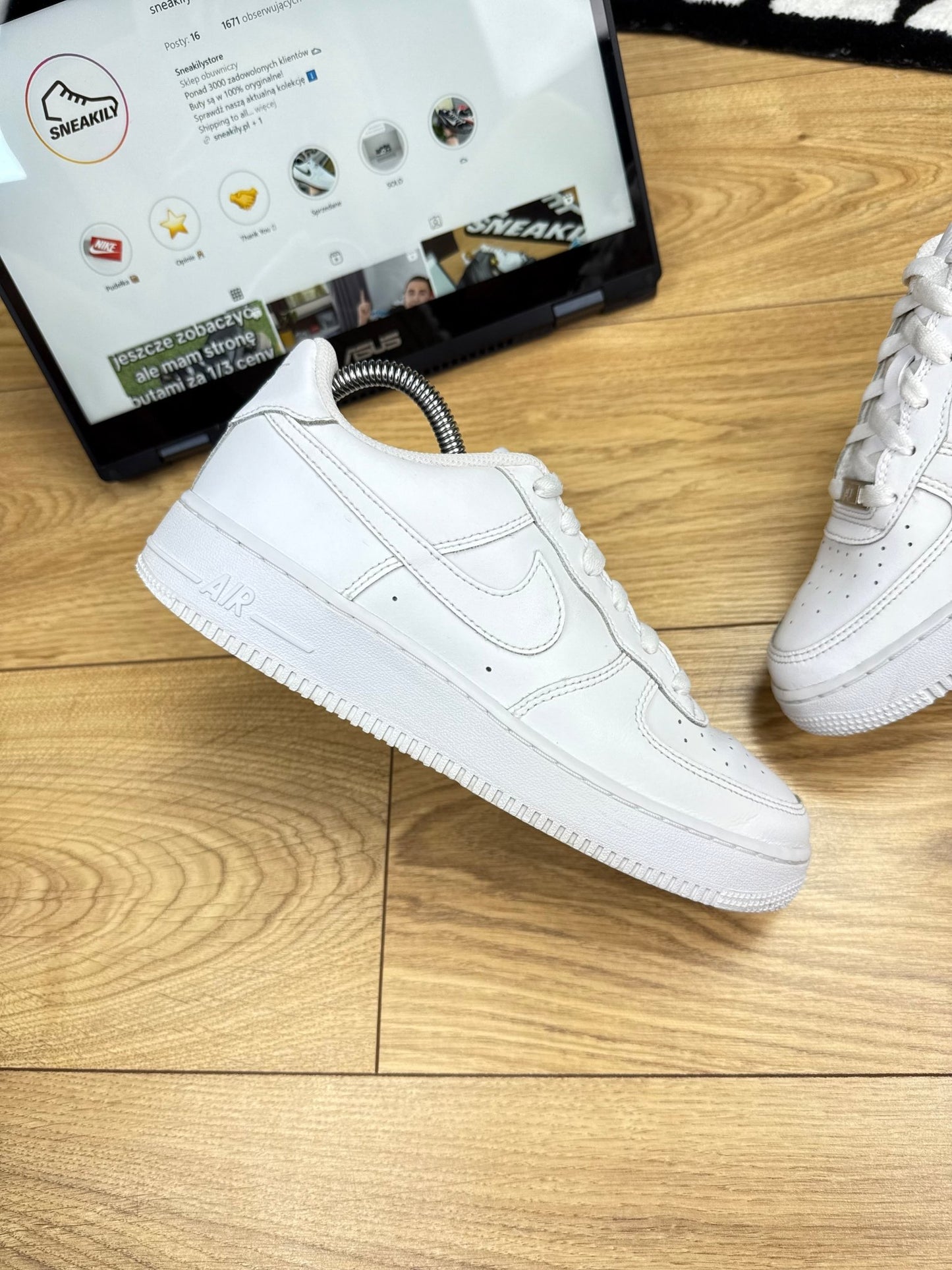 Nike Air Force 1 Low (40)