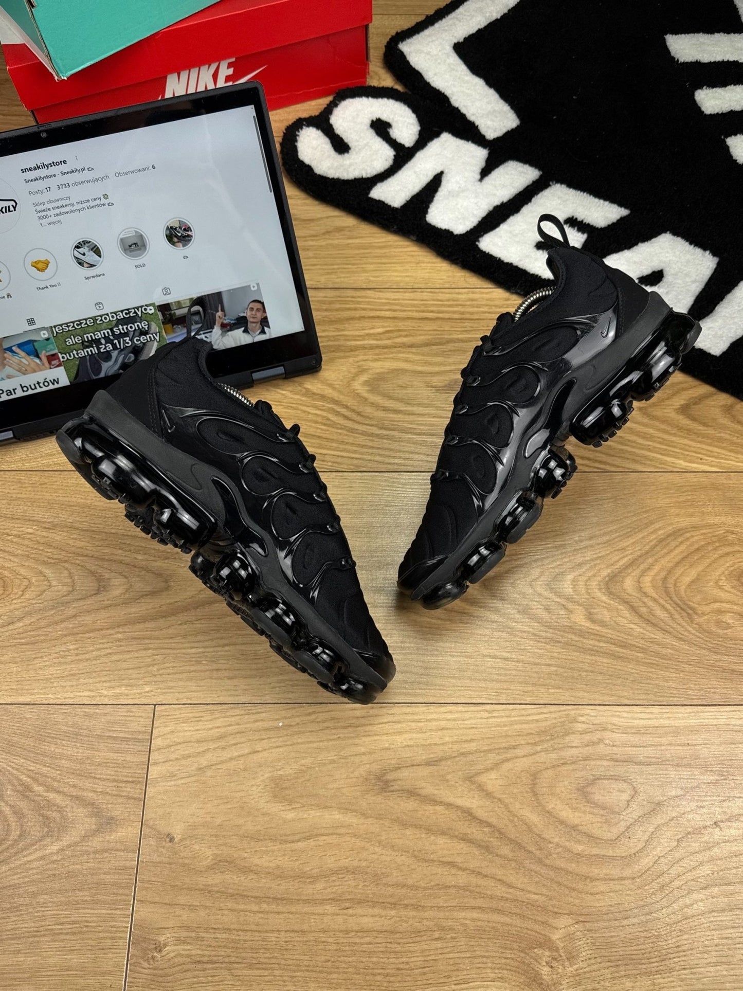 Nike Air Vapormax Plus (42) - sneakilystore