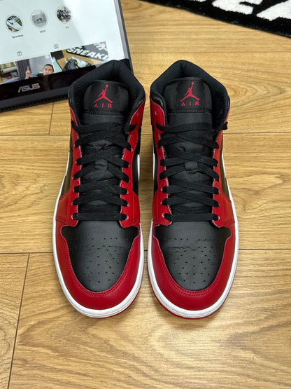 Nike Air Jordan 1 Mid (44.5)