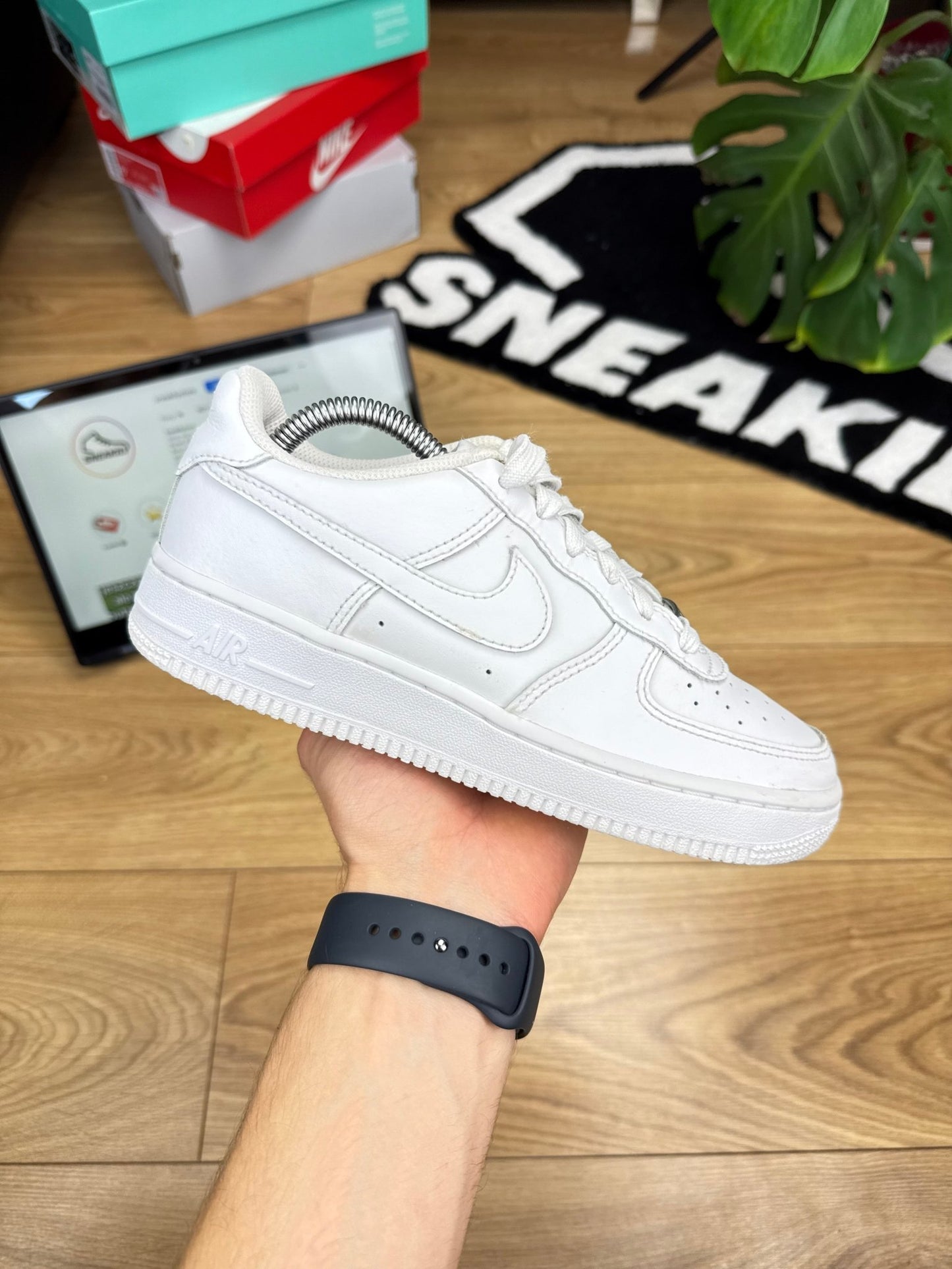 Nike Air Force 1 Low (36.5)