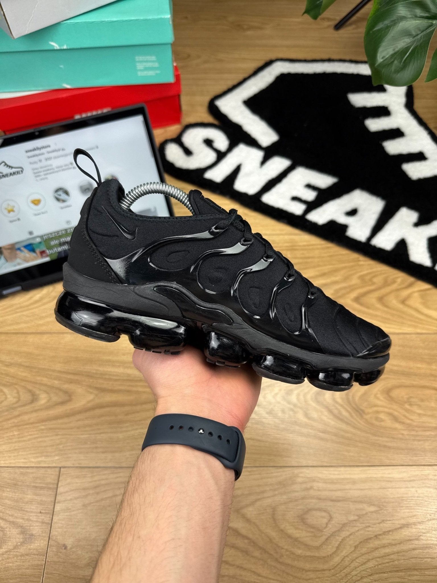 Nike Air Vapormax Plus (41) - sneakilystore