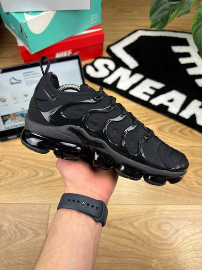 Nike Air Vapormax Plus (42) - sneakilystore
