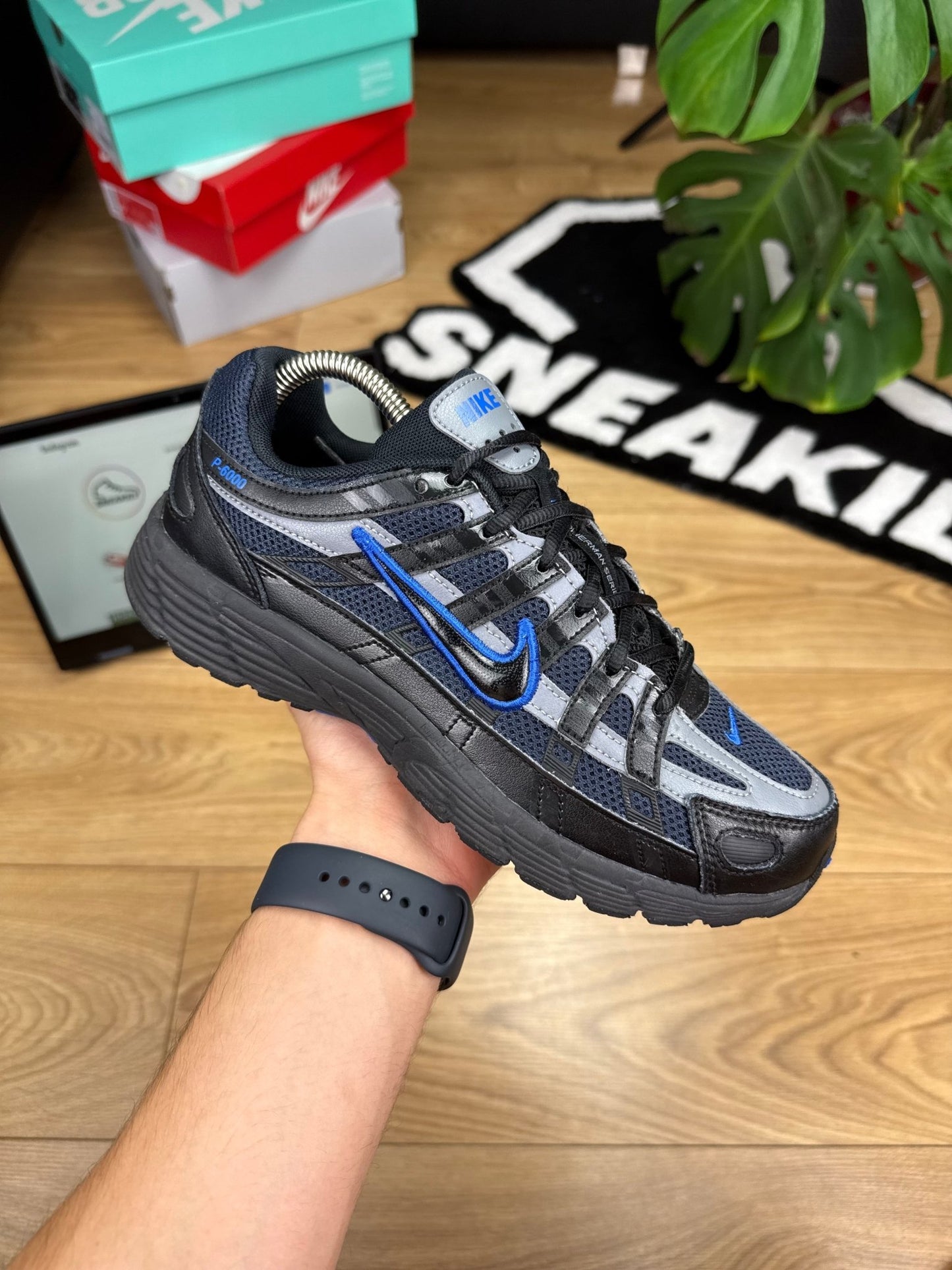 Nike P-6000 (38.5)