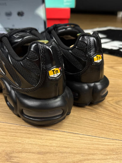 Nike Air Max Plus (42.5) - sneakilystore