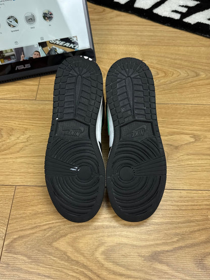 Nike Air Jordan 1 Low (37.5)