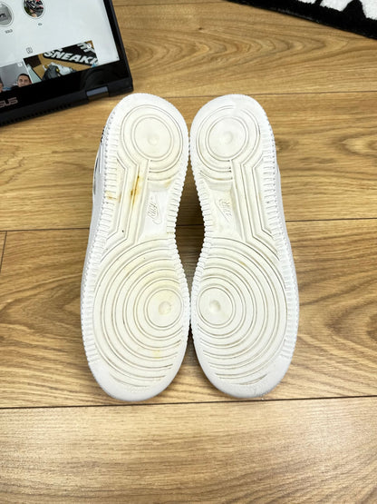 Nike Air Force 1 Low (40)