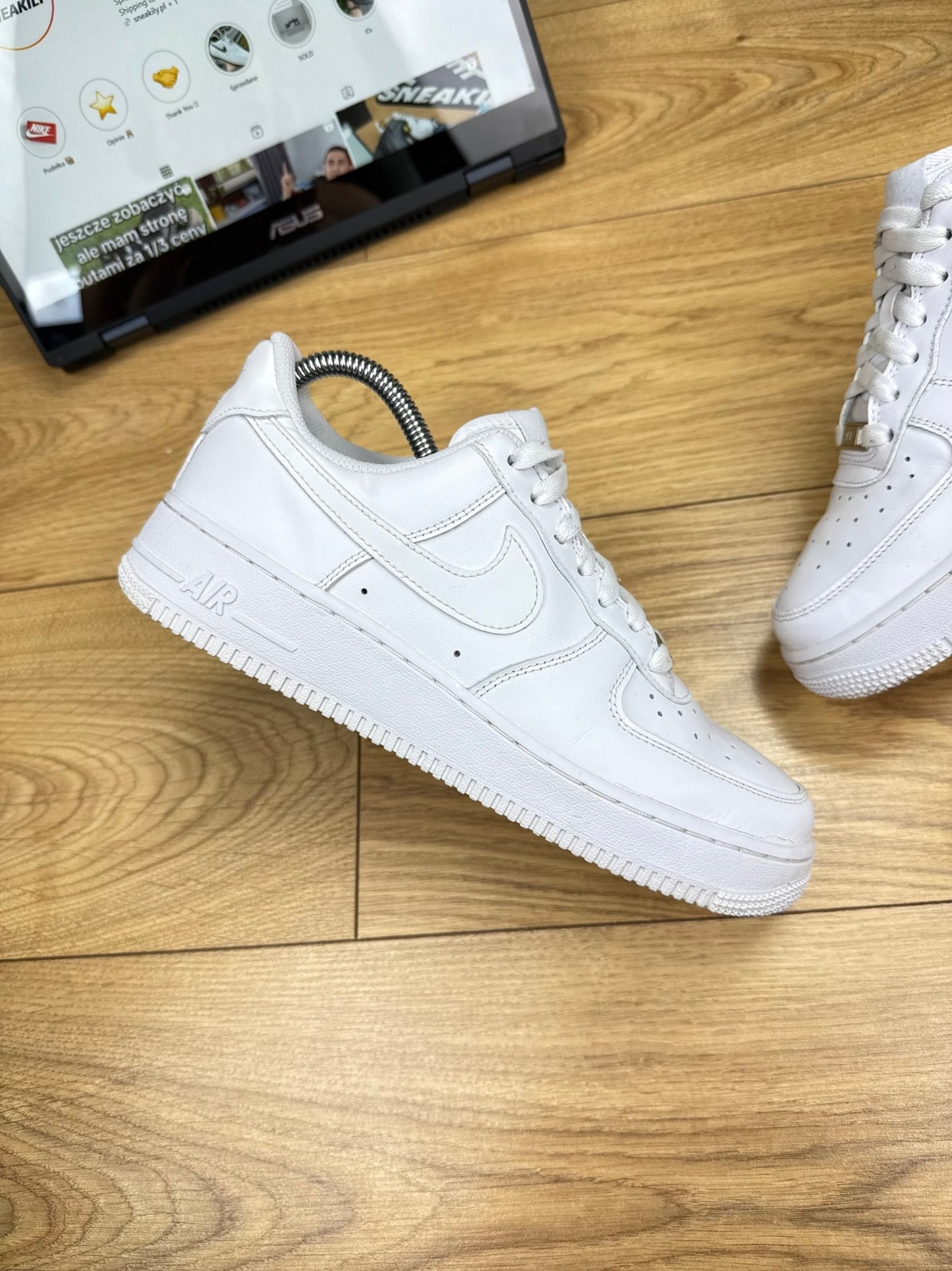 Nike Air Force 1 Low (40)