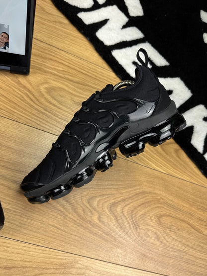 Nike Air Vapormax Plus (42) - sneakilystore