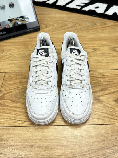 Nike Air Force 1 Low (40)