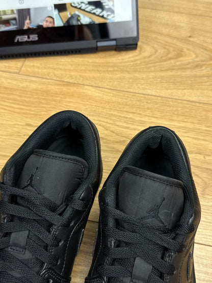 Nike Air Jordan 1 Low (42.5)
