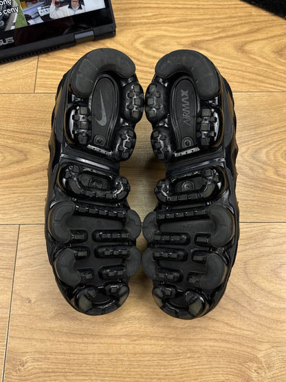 Nike Air Vapormax Plus (42) - sneakilystore
