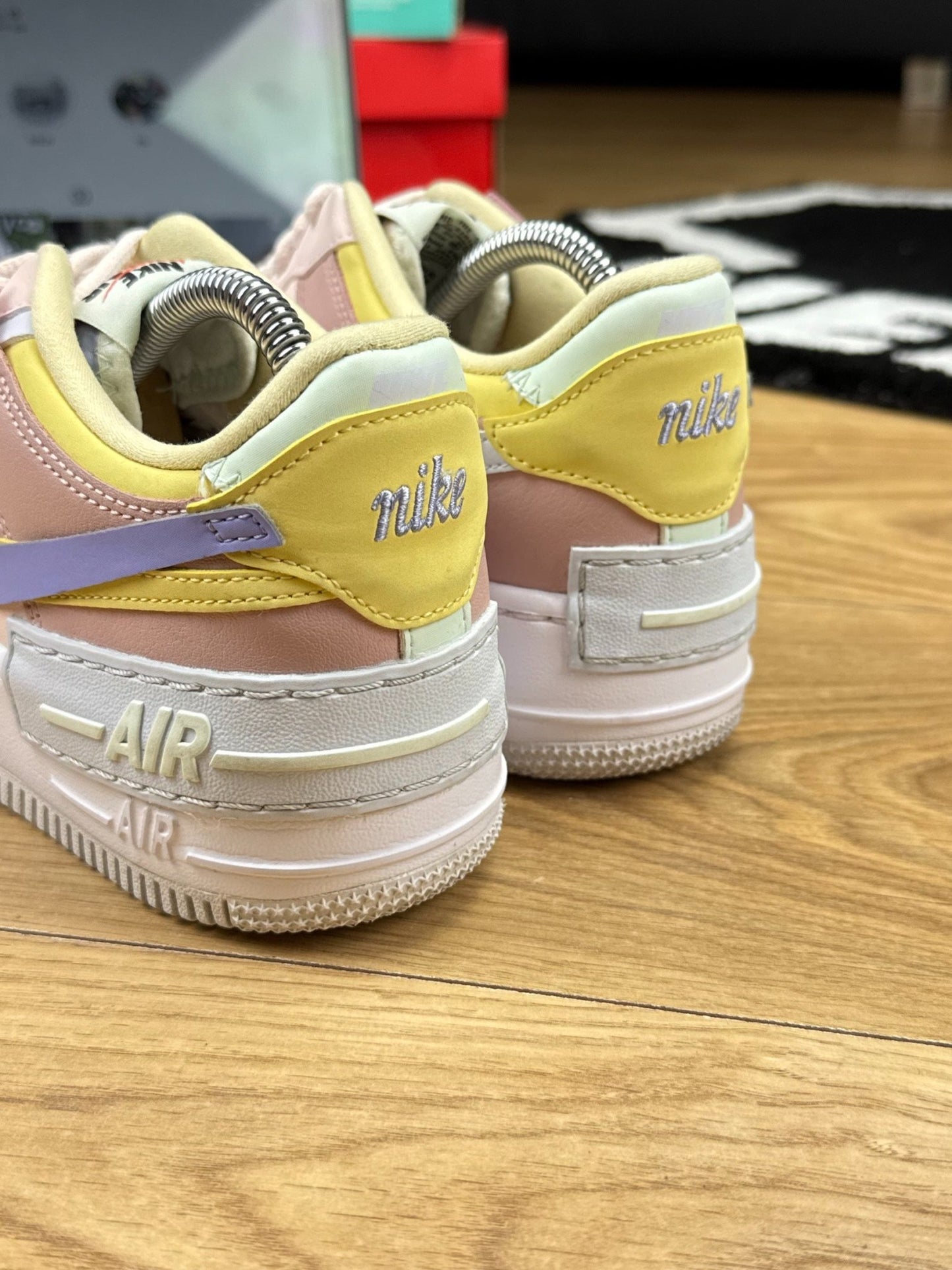Nike Air Force 1 Low (38.5)