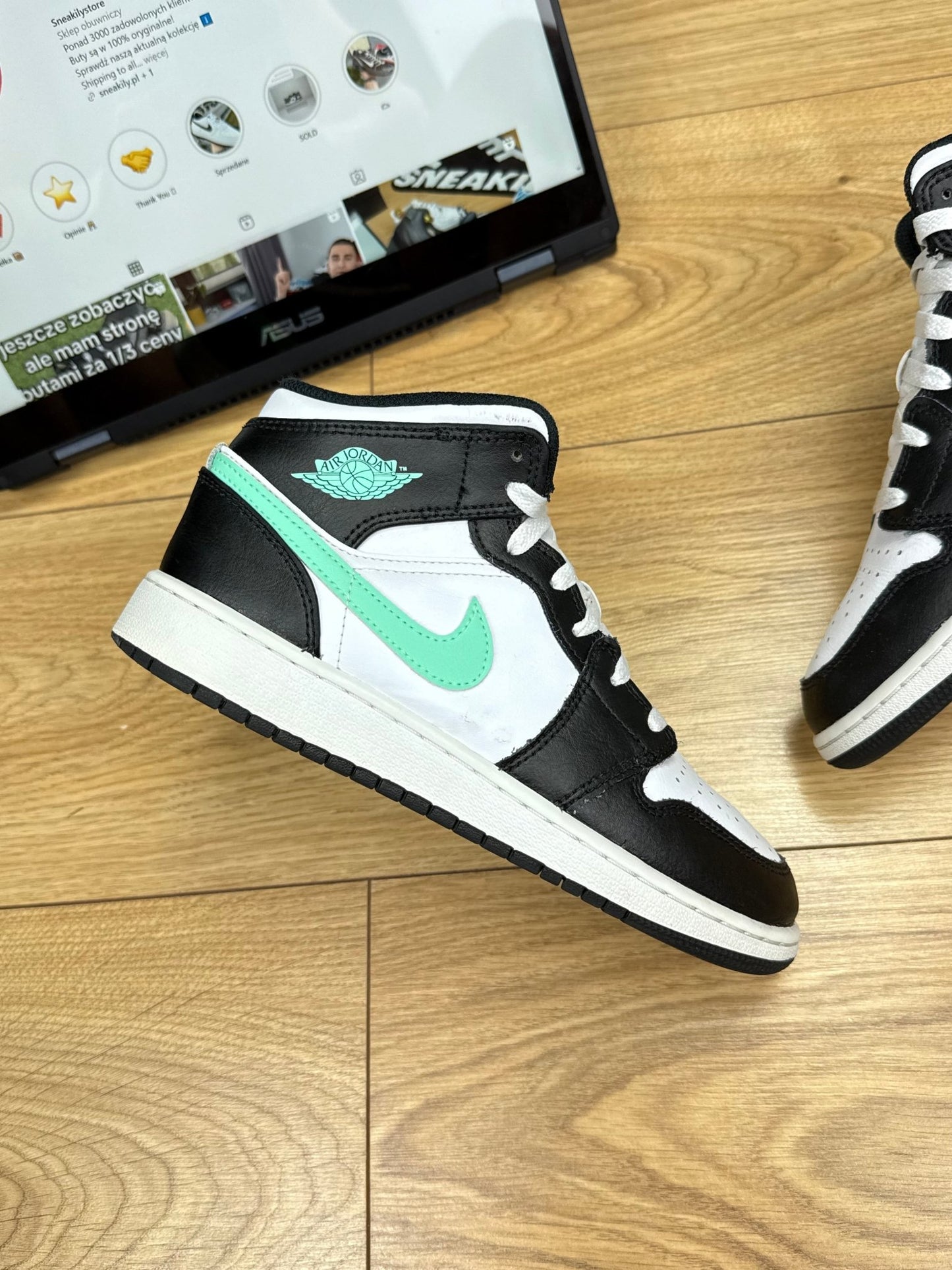 Nike Air Jordan 1 Low (37.5)